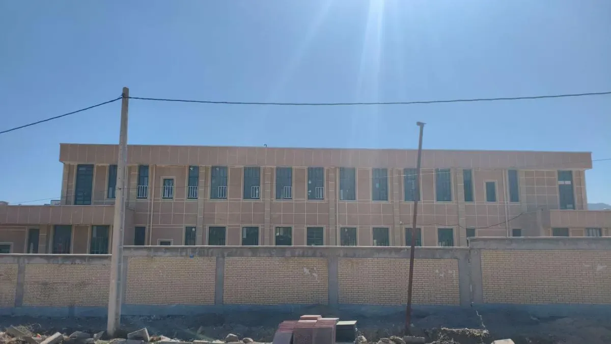 دبستان دانش